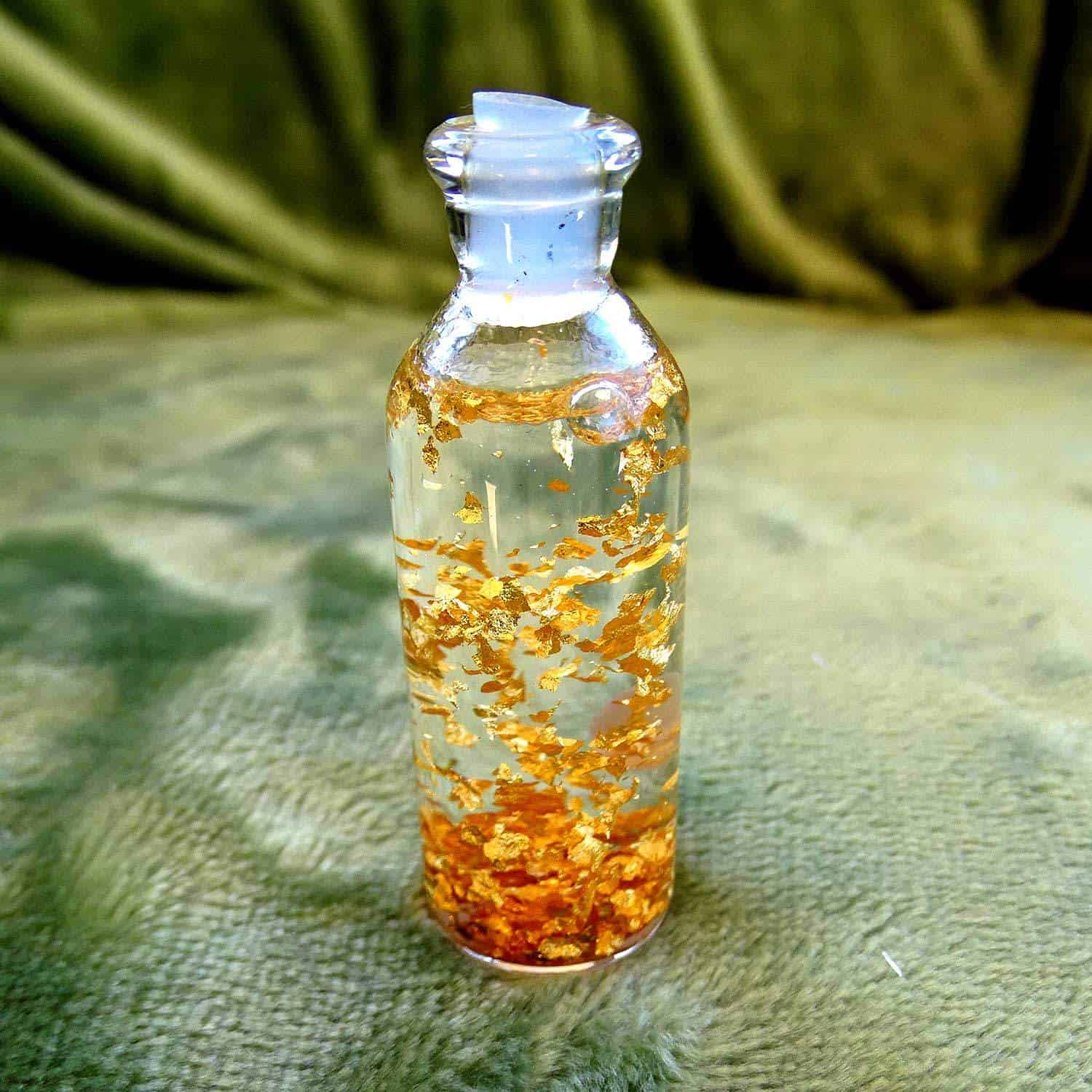 Gold-Fläschchen