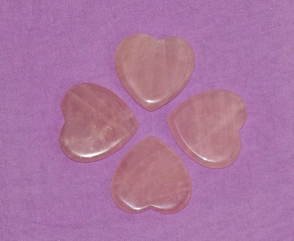 Rosenquarz-Herz dünn