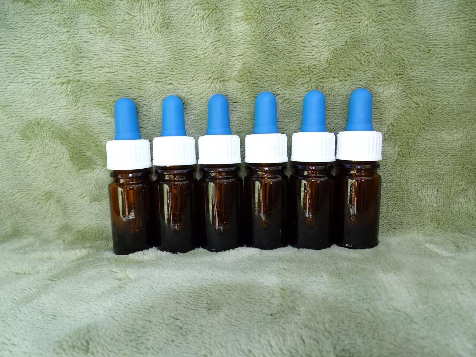 6 Pipettenflaschen braun à 5 ml