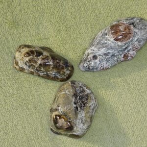 Almandin - Wähle aus dem aktuellen Sortiment!