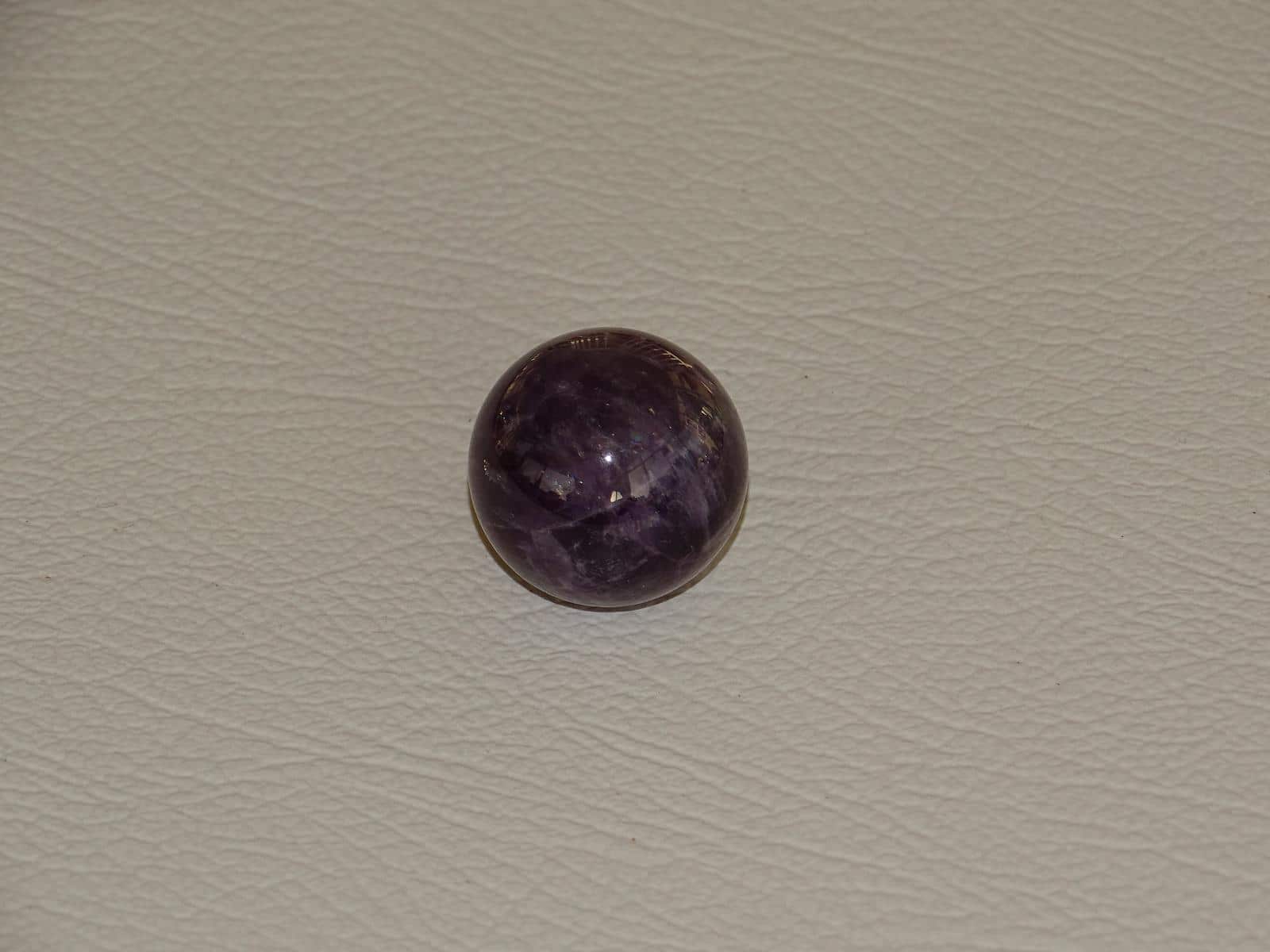 Amethyst-Kugel Ø 2 cm – Bild 3