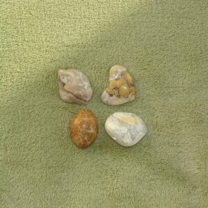 Australischer Amulettstein - Wähle aus dem aktuellen Sortiment!