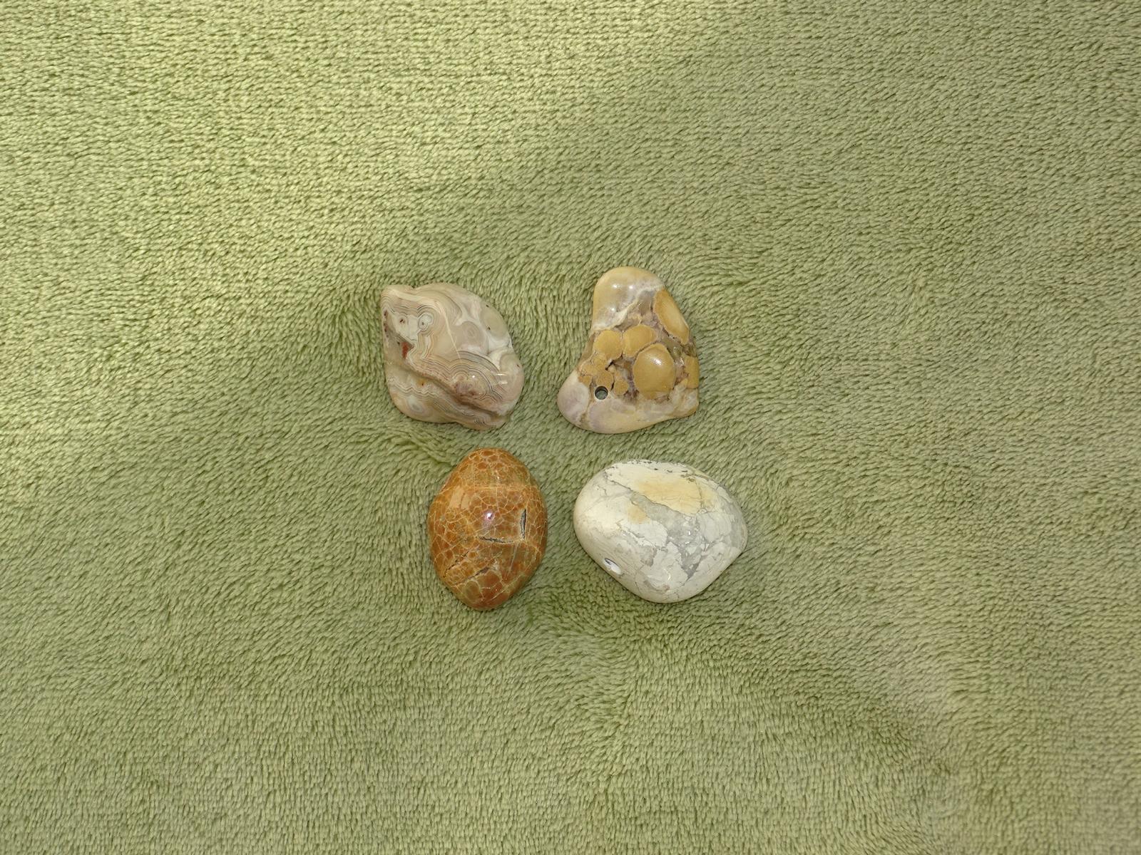 Australischer Amulettstein - Wähle aus dem aktuellen Sortiment!