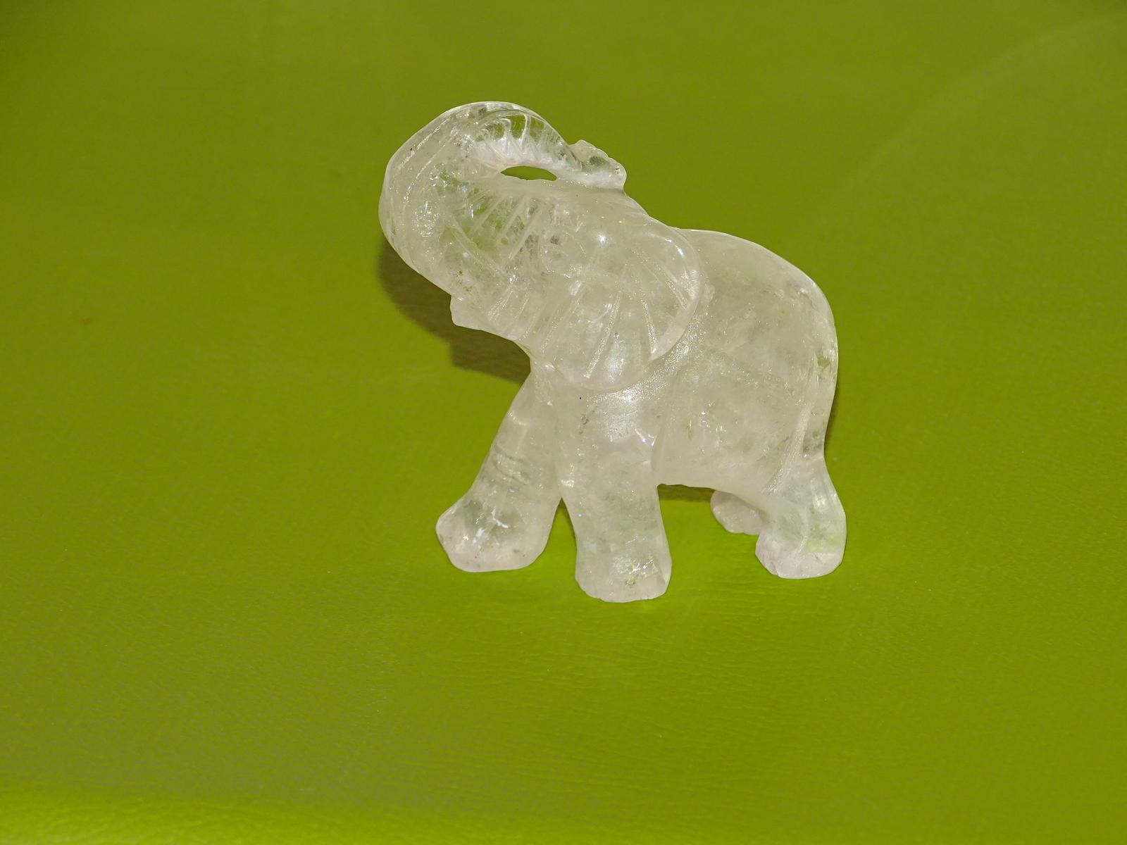 Bergkristall-Elefant