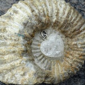 Herz-Anhänger Bergkristall (gecrasht)