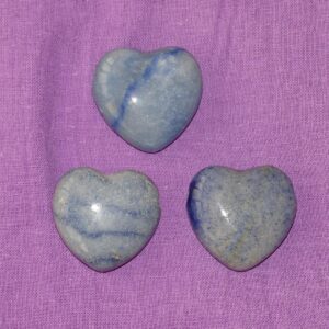 Blauquarz-Herz (gebohrt)