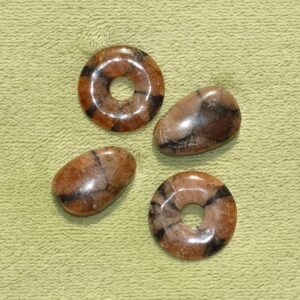 Chiastolith-Kreuzstein - Wähle aus dem aktuellen Sortiment!