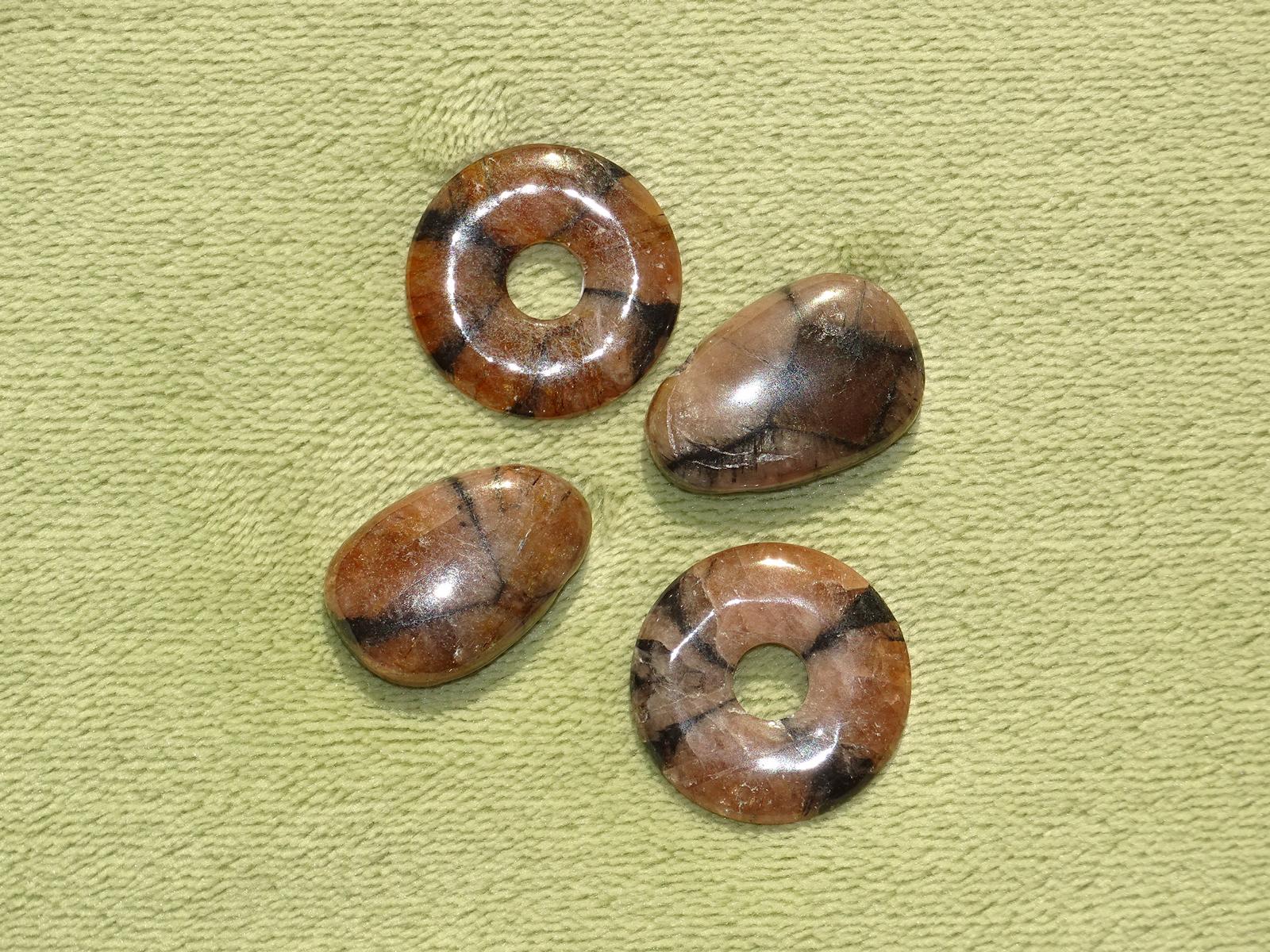 Chiastolith-Kreuzstein - Wähle aus dem aktuellen Sortiment!