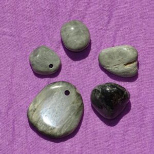 Chrysoberyll-Katzenauge - Wähle aus dem aktuellen Sortiment!