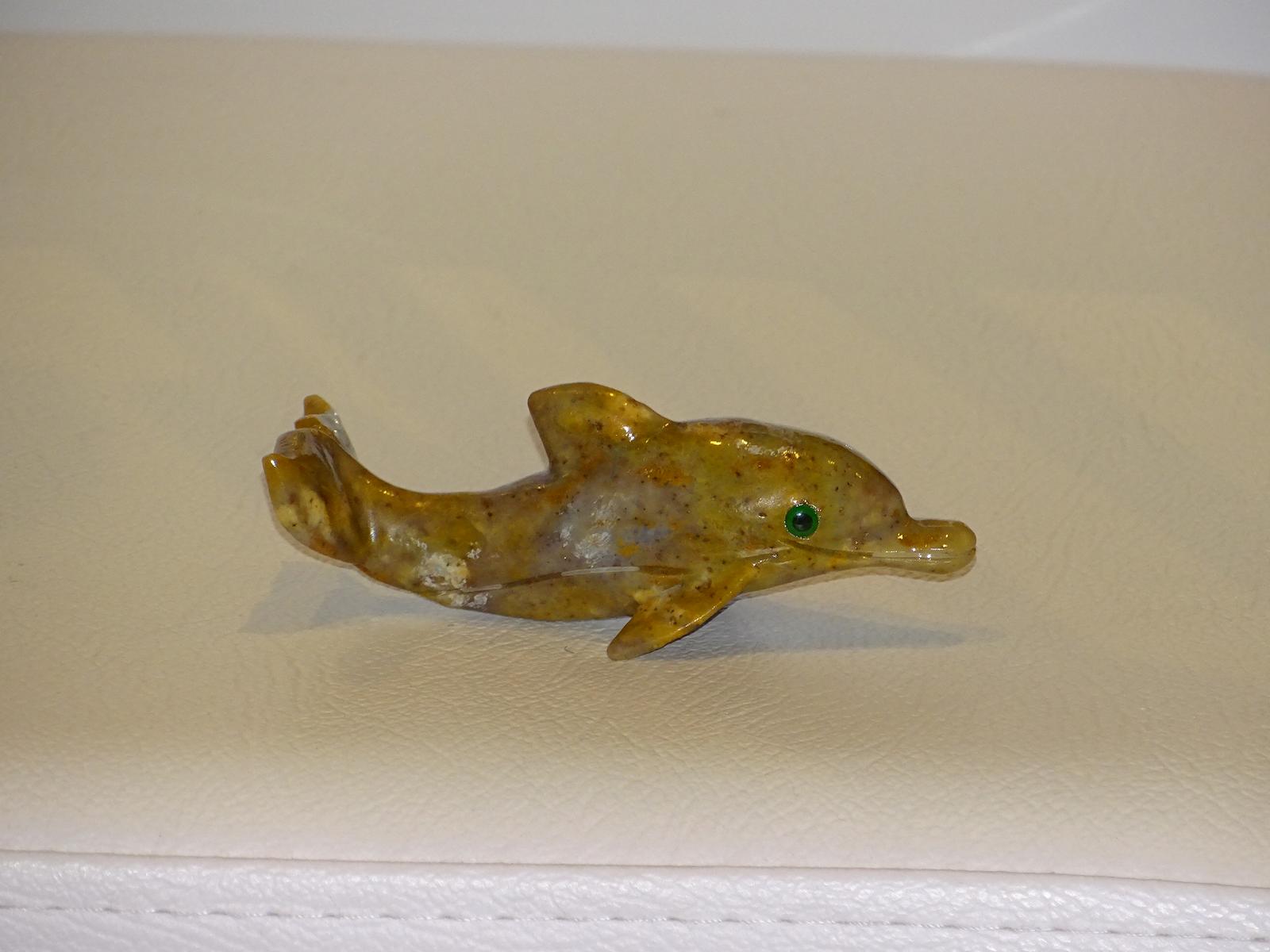 Speckstein-DELPHIN liegend_1 (größer)