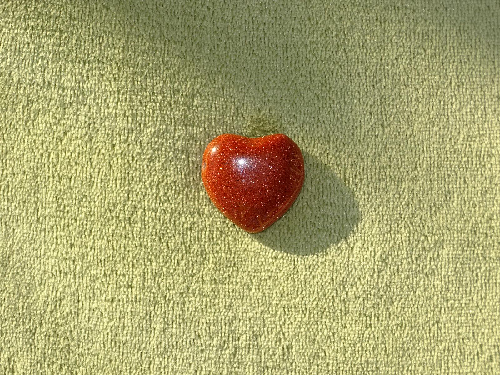 Goldfluss-Herz (gebohrt)