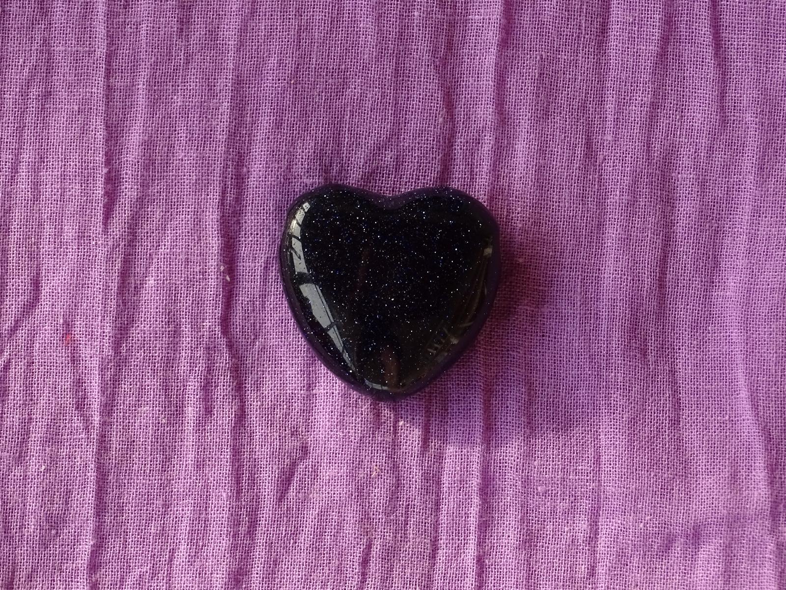 Grünfluss-Herz (gebohrt)