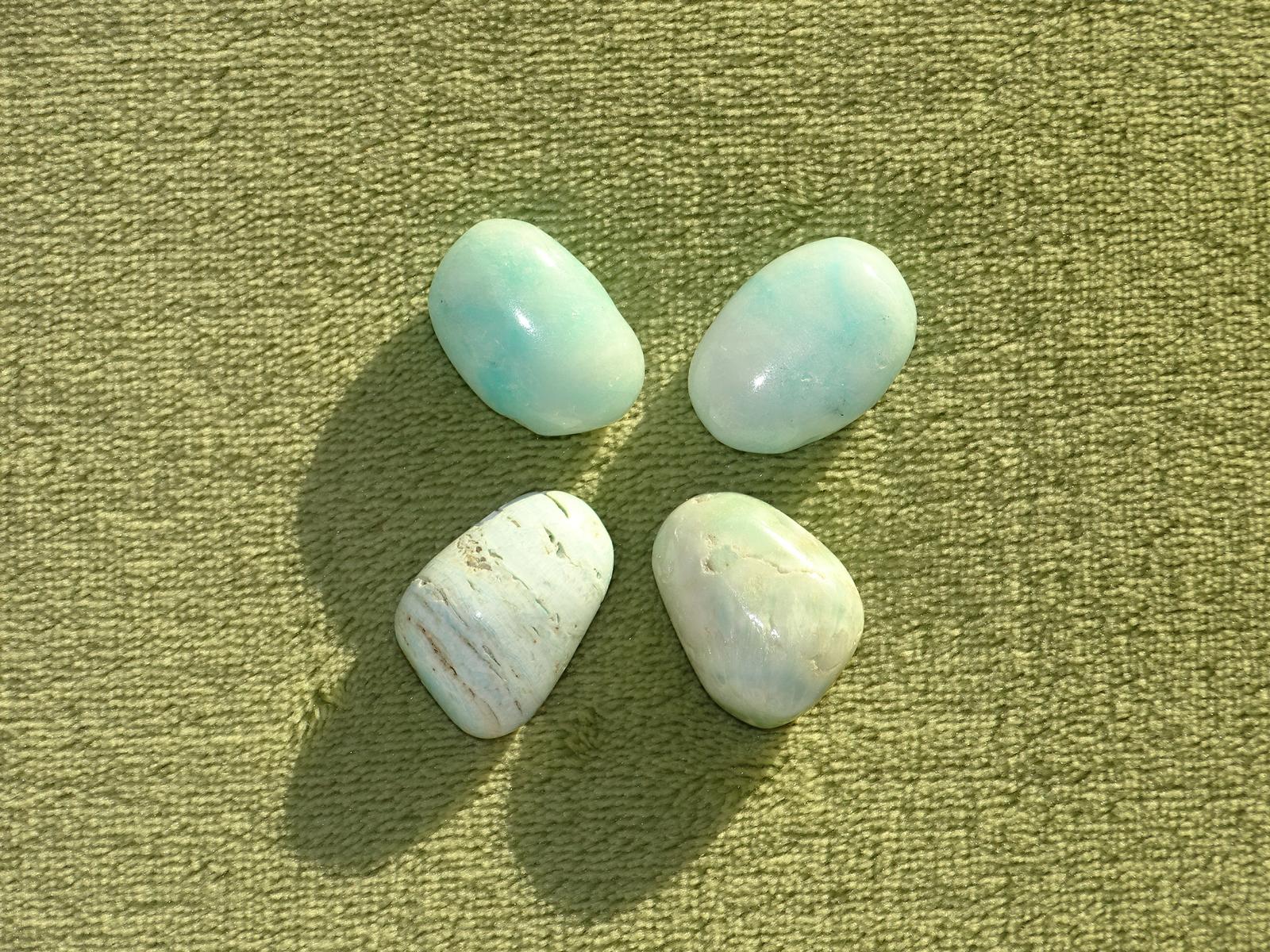 Hemimorphit - Wähle aus dem aktuellen Sortiment!