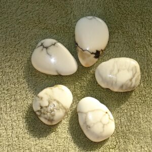 Howlith - Wähle aus dem aktuellen Sortiment!