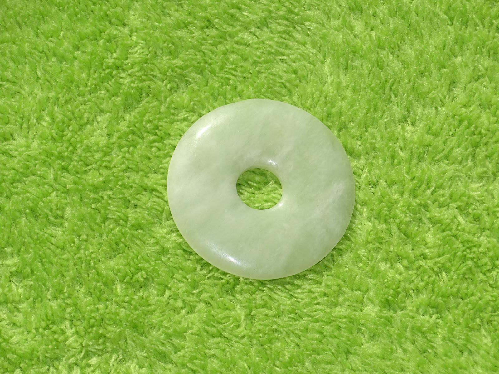 Jade-Donut (grün) groß Ø 5 cm