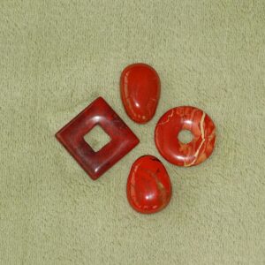 Jaspis rot - Wähle aus dem aktuellen Sortiment!