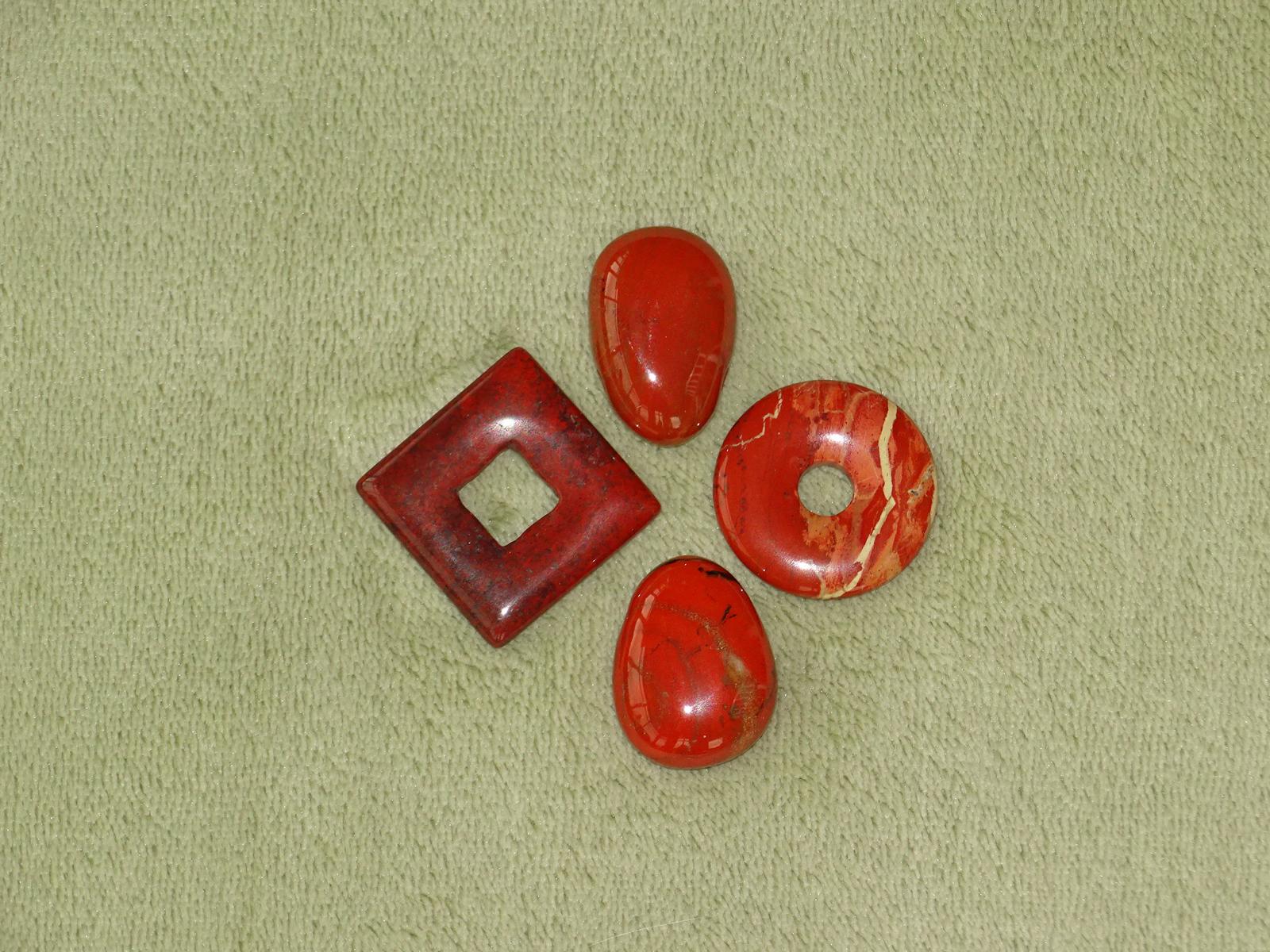 Jaspis rot - Wähle aus dem aktuellen Sortiment!