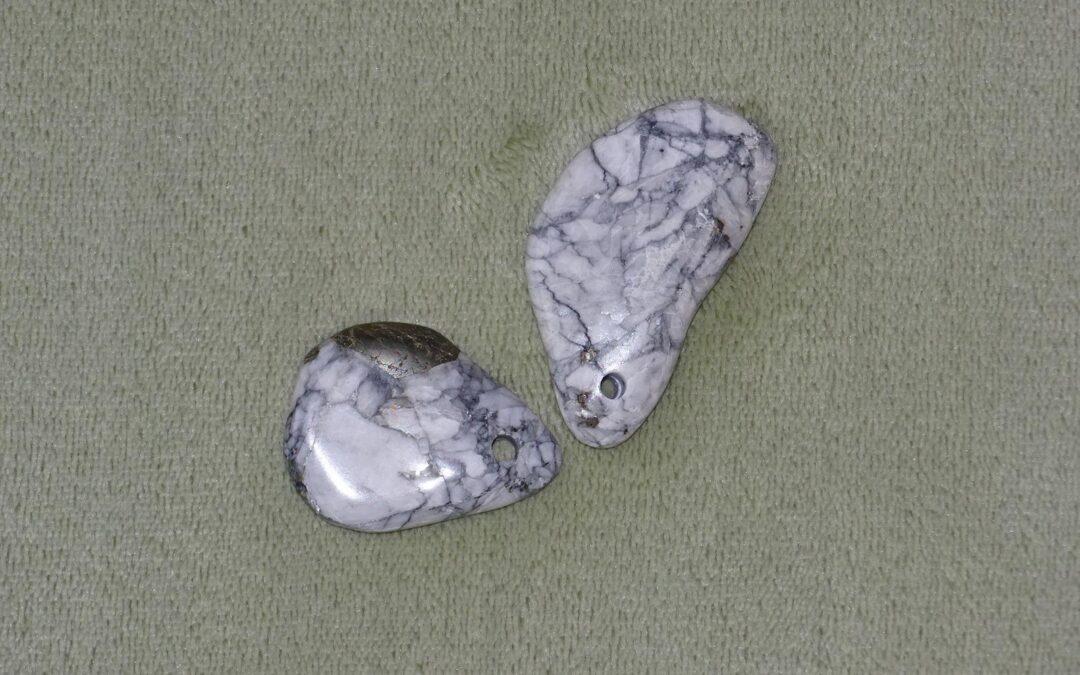 Magnesit-Pyrit – Wähle aus dem aktuellen Sortiment!