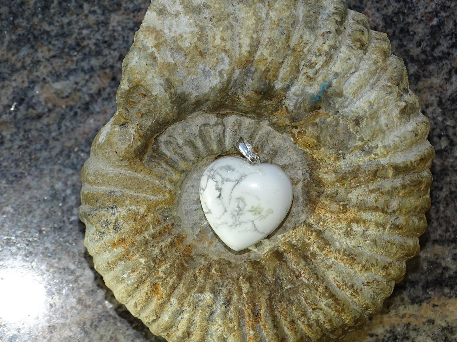 Herz-Anhänger Magnesit