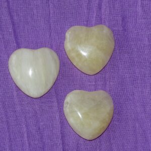 Orangencalcit-Herz (gebohrt)