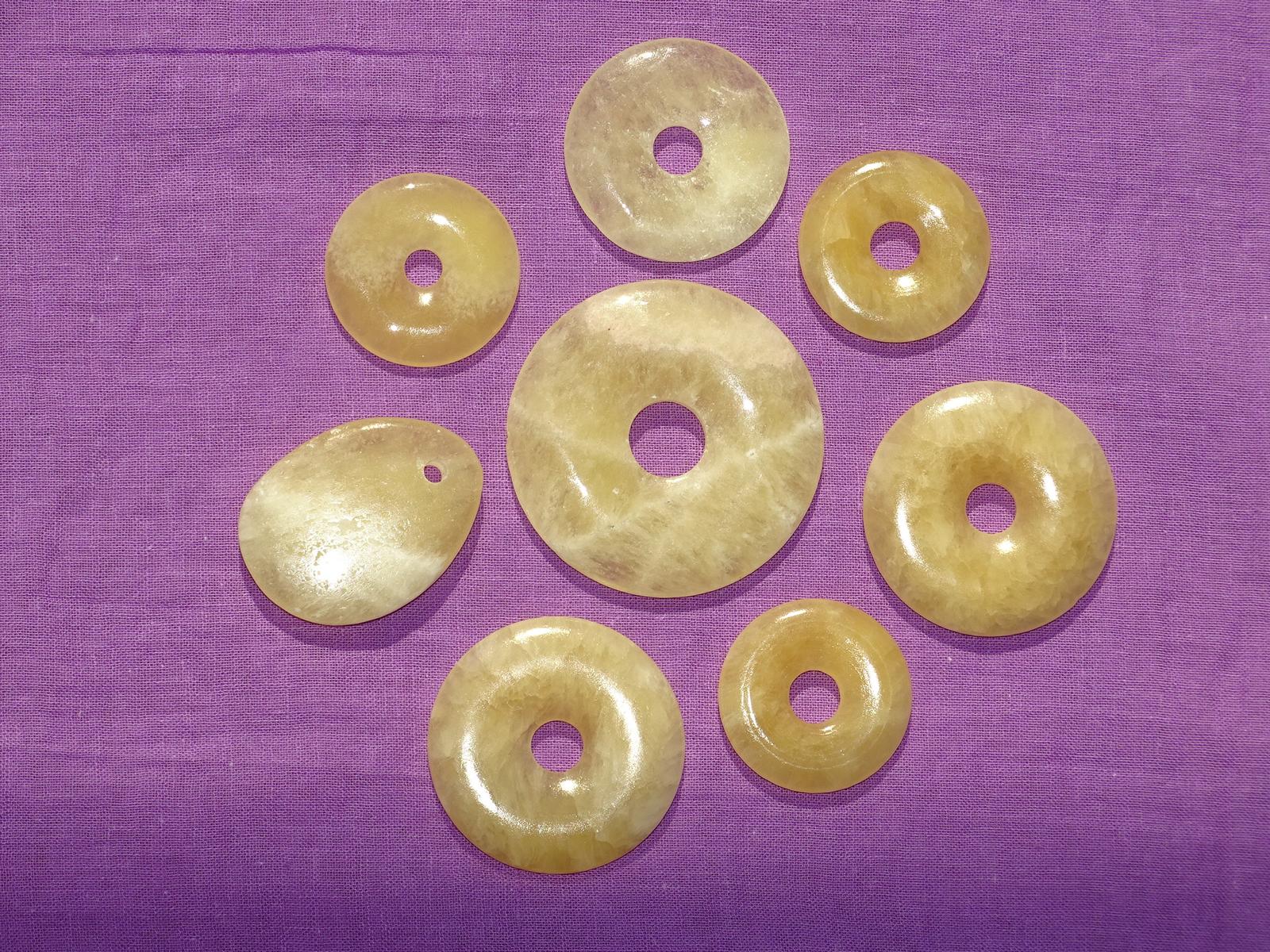 Orangencalcit - Wähle aus dem aktuellen Sortiment!