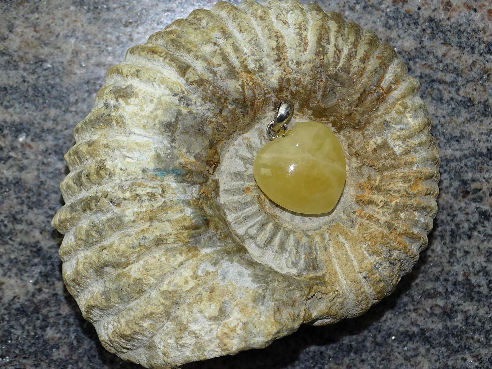 Herz-Anhänger Orangencalcit