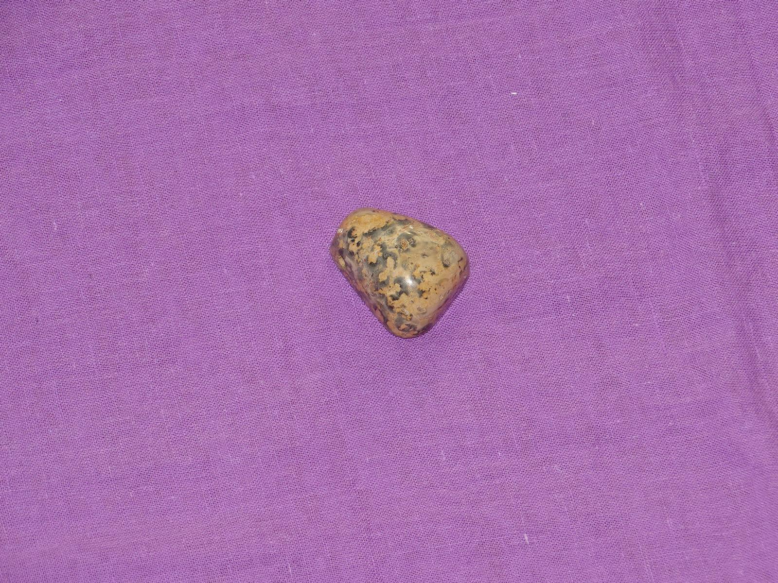 Poppy-Jaspis - Wähle aus dem aktuellen Sortiment!