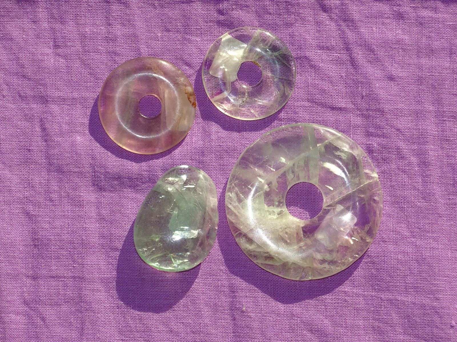 Regenbogenfluorit - Wähle aus dem aktuellen Sortiment!