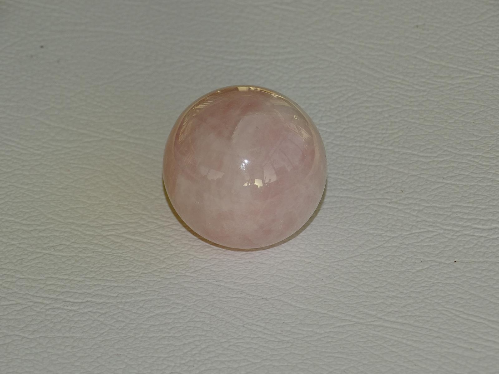 Rosenquarz-Kugel Ø 4 cm – Bild 4