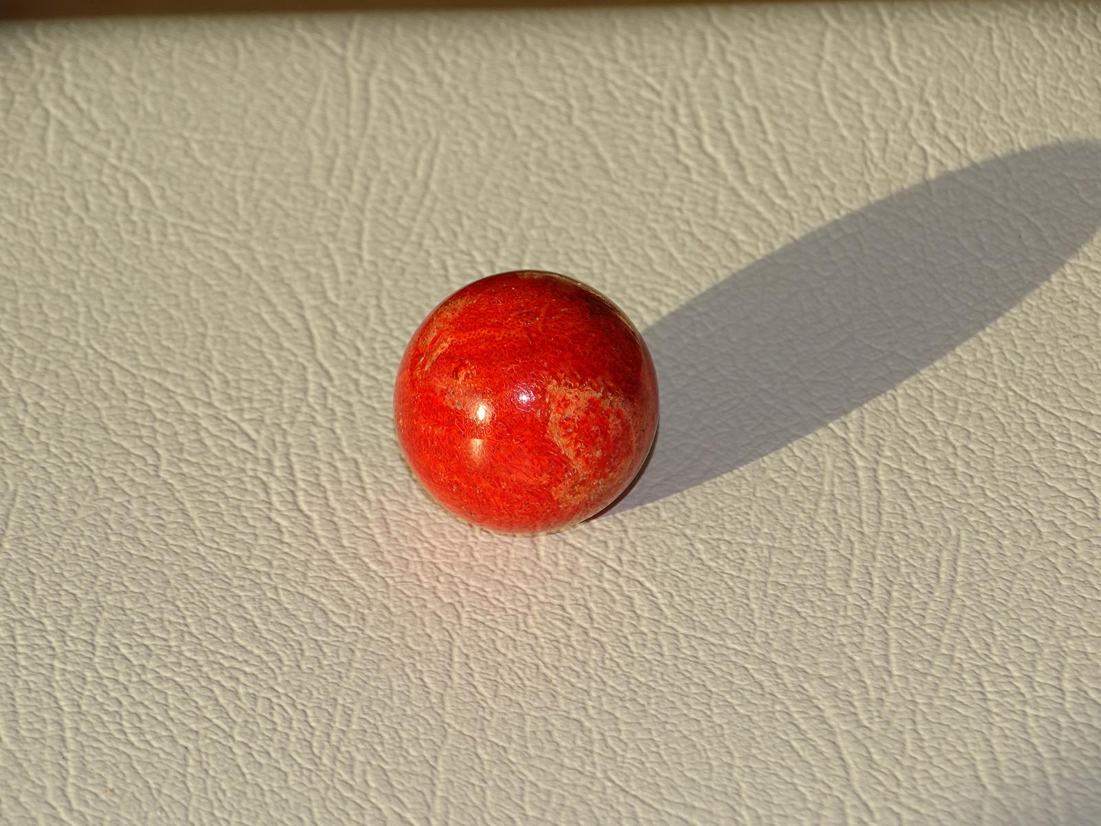 Schaumkoralle-Kugel Ø 3 cm – Bild 4