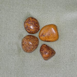 Schlangenjaspis - Wähle aus dem aktuellen Sortiment!