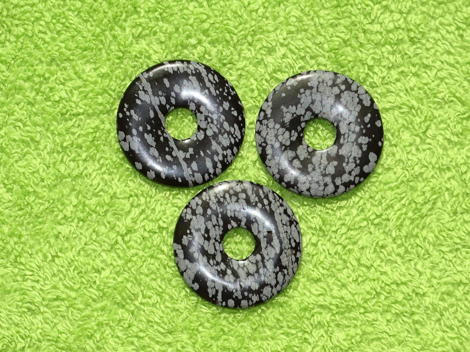 Schneeflockenobsidian-Donut groß Ø 5 cm