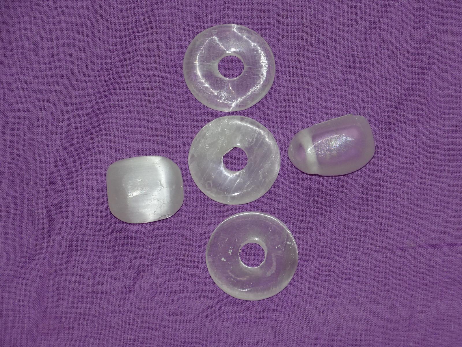 Selenit - Wähle aus dem aktuellen Sortiment!