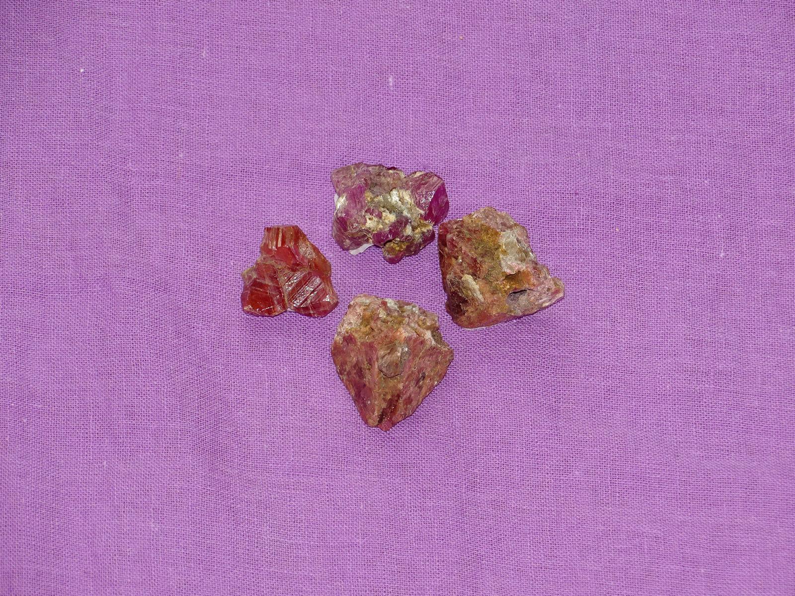 Spinell - Wähle aus dem aktuellen Sortiment!