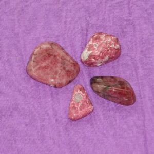 Thulit - Wähle aus dem aktuellen Sortiment!