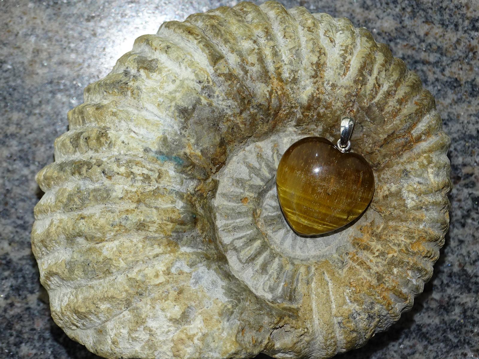 Herz-Anhänger Tigerauge