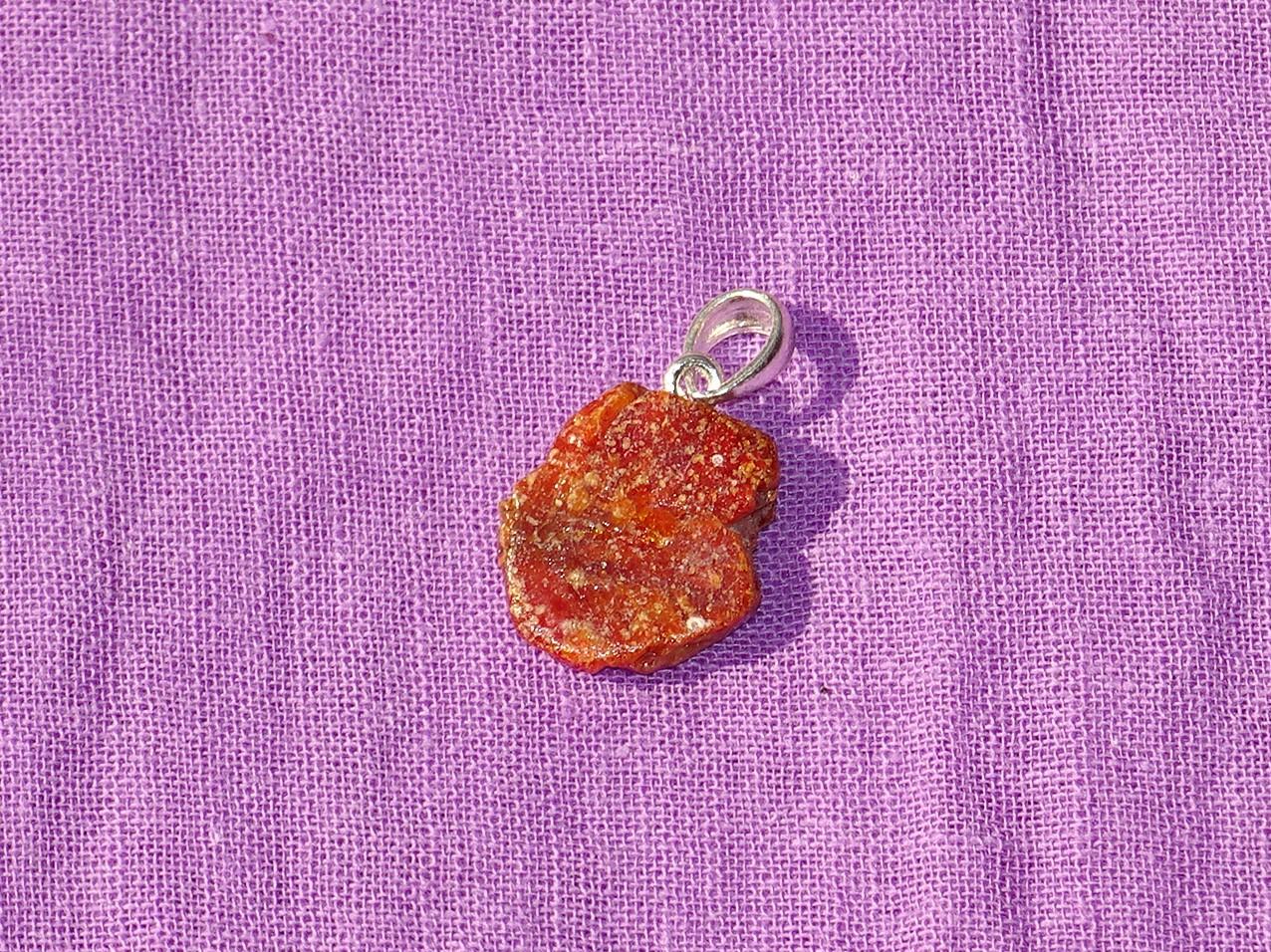 Vanadinit-Anhänger Nr. 2