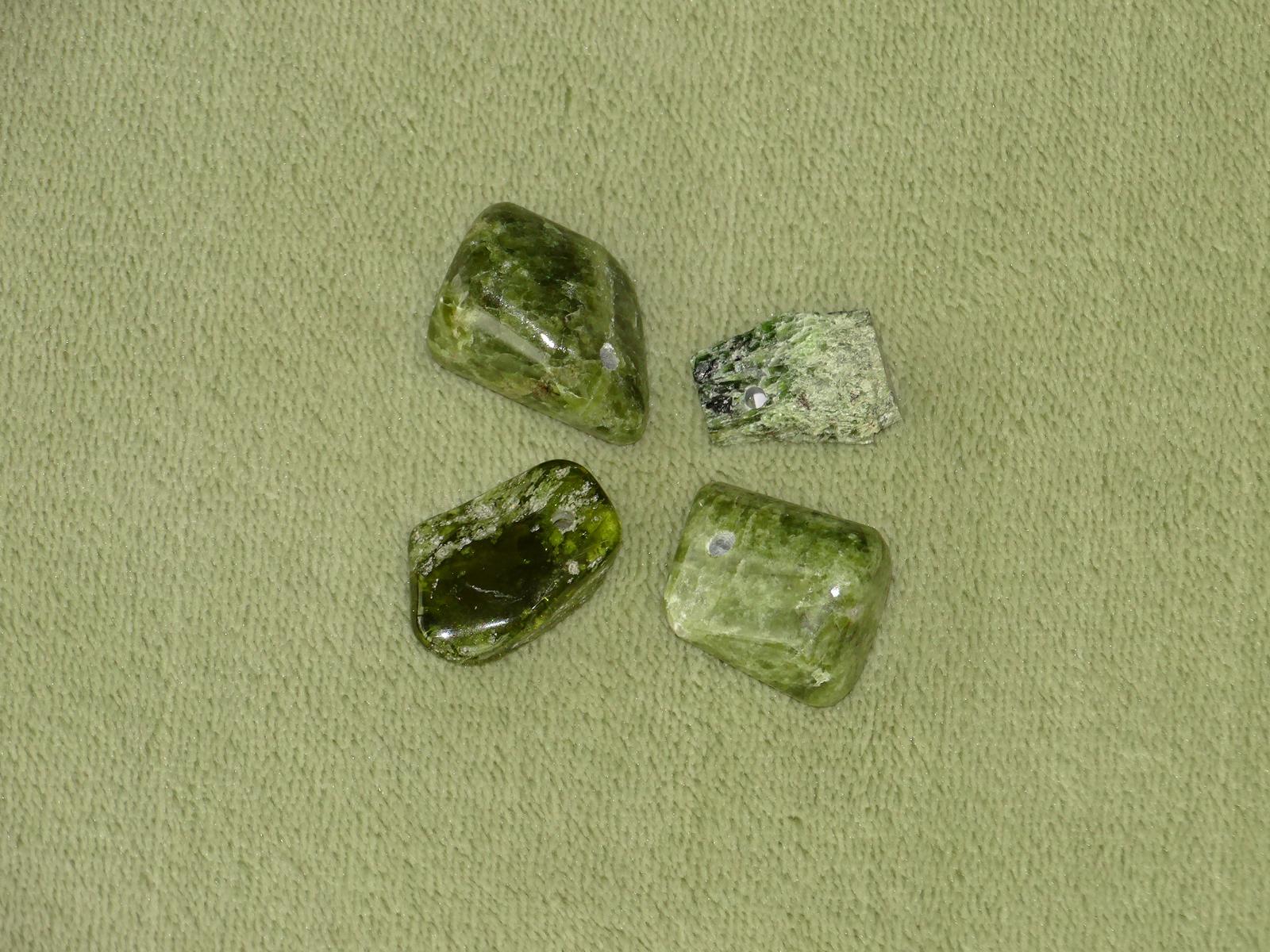 Vesuvian - Wähle aus dem aktuellen Sortiment!