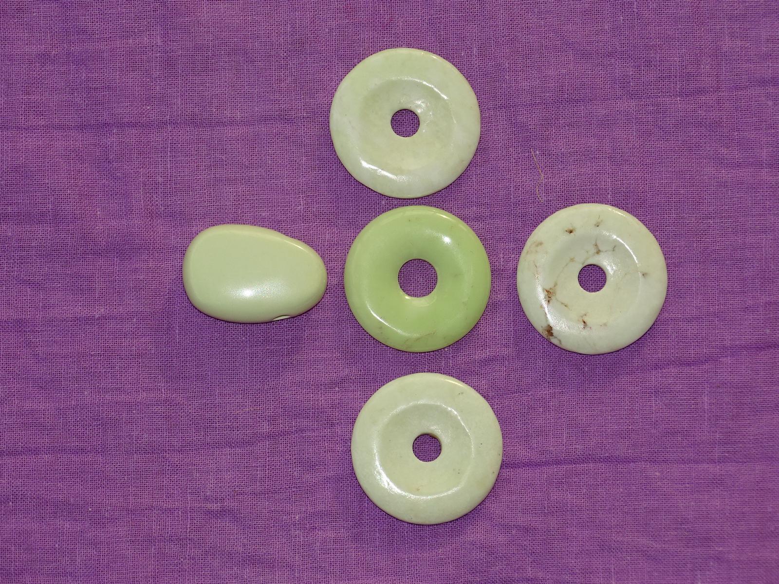 Zitronen-Chrysopras - Wähle aus dem aktuellen Sortiment!