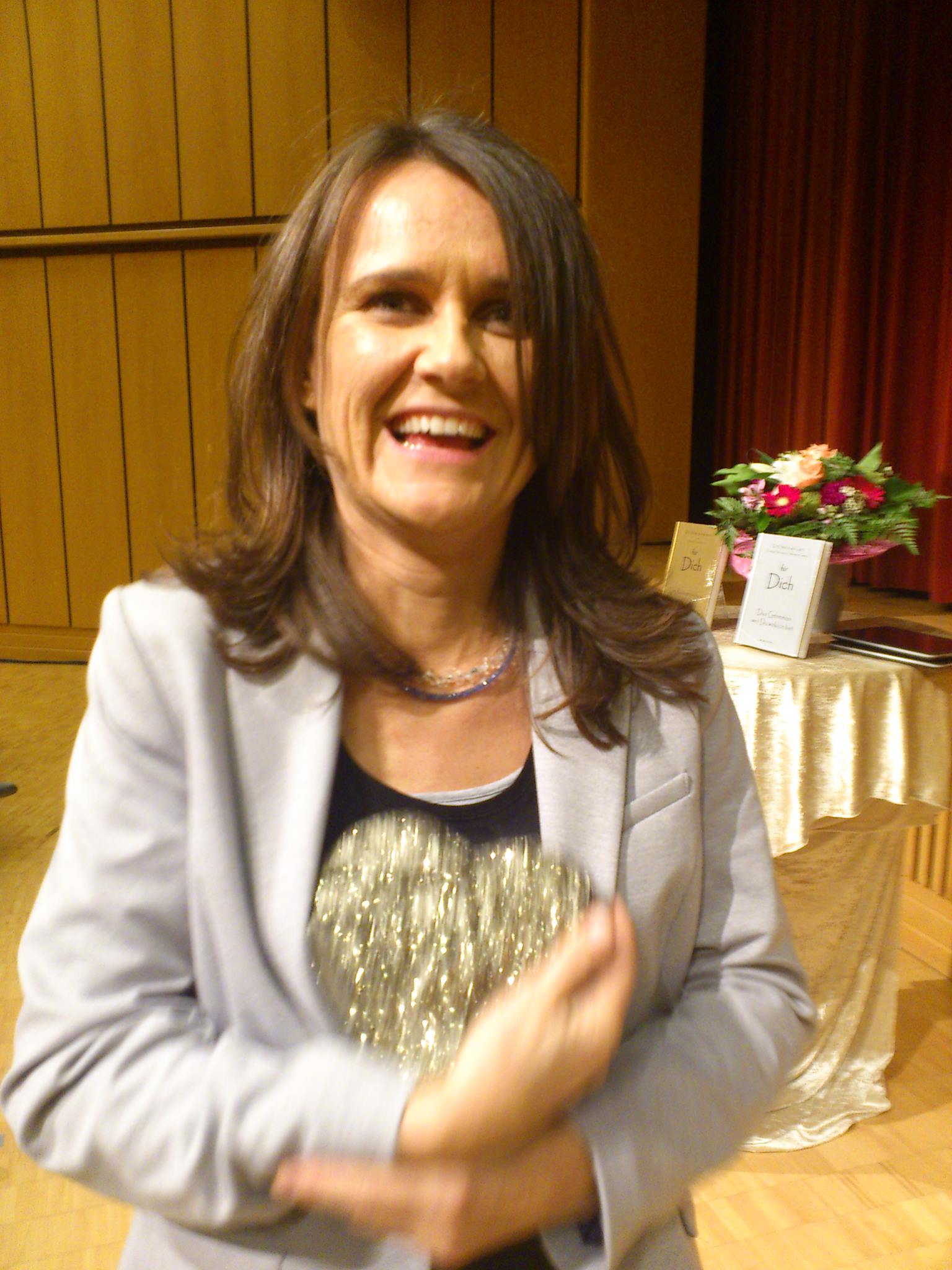 1276579_735201989839288_888630306_o