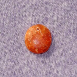 Alabaster (Gips) Flachstein gebohrt Nr. 3