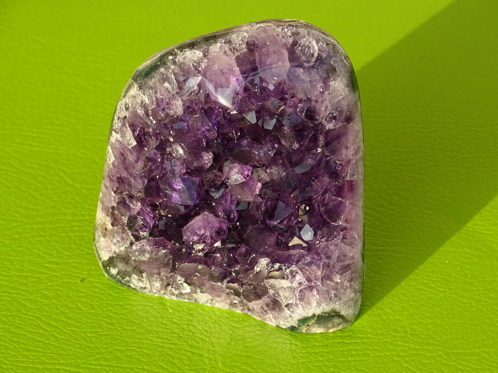 Amethyst-Geode klein Nr. 6 – Bild 2