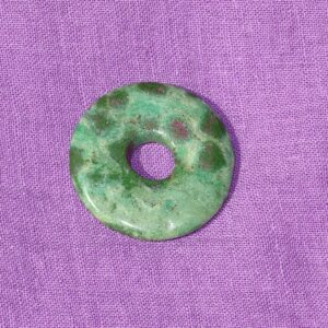 Fuchsit-Rubin-Donut Nr. 5