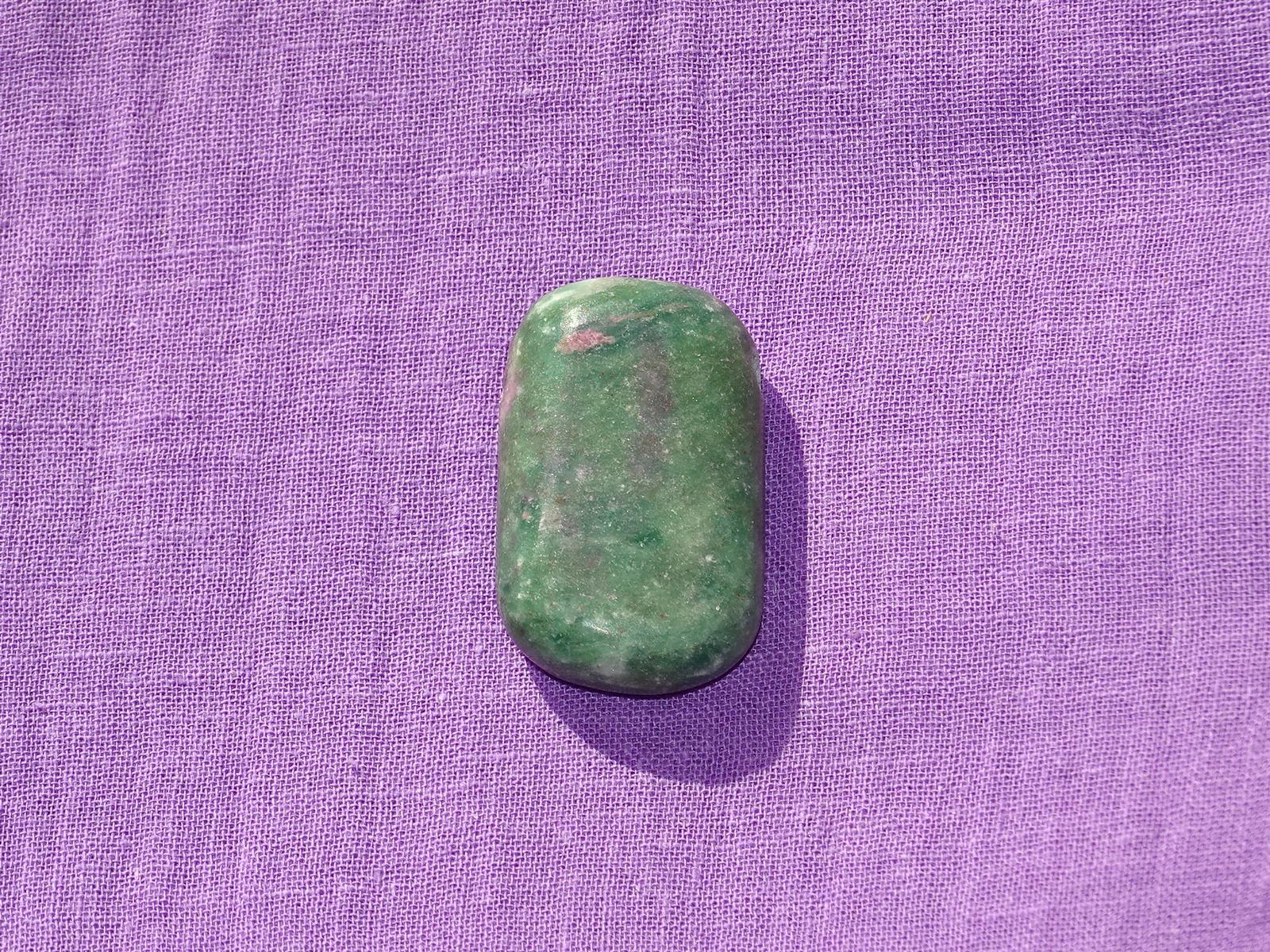 Fuchsit gebohrt Nr. 1