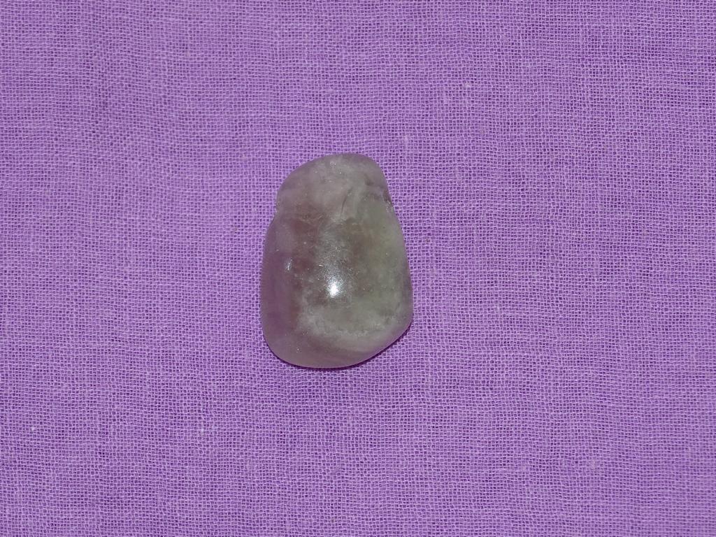 Fluorit grün/violett - Regenbogenfluorit (gebohrt) Nr. 2