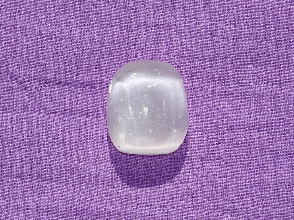 Selenit gebohrt Nr. 2