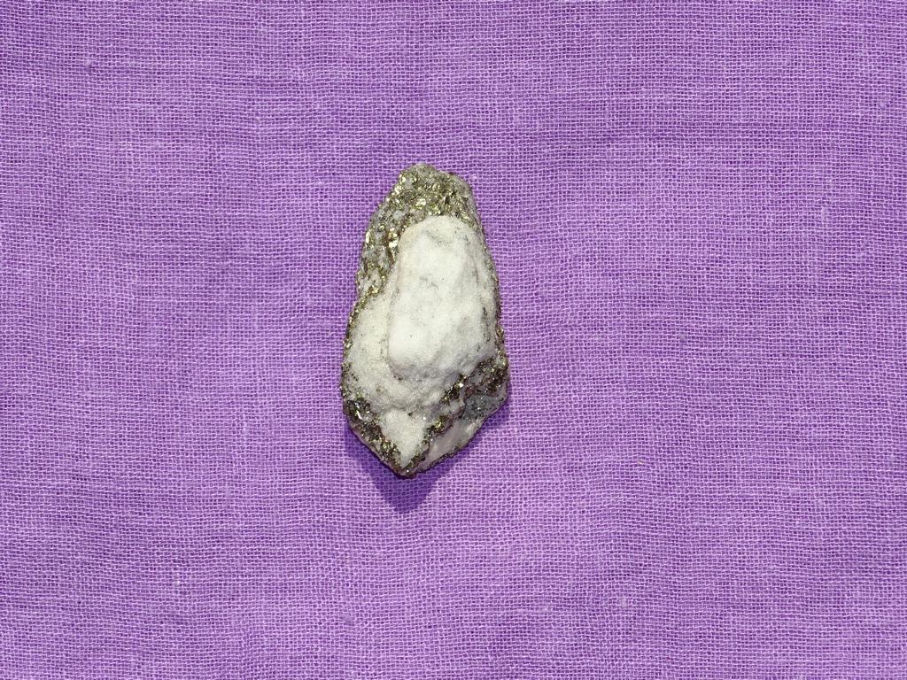 Zuckerdolomit gebohrt Nr. 3