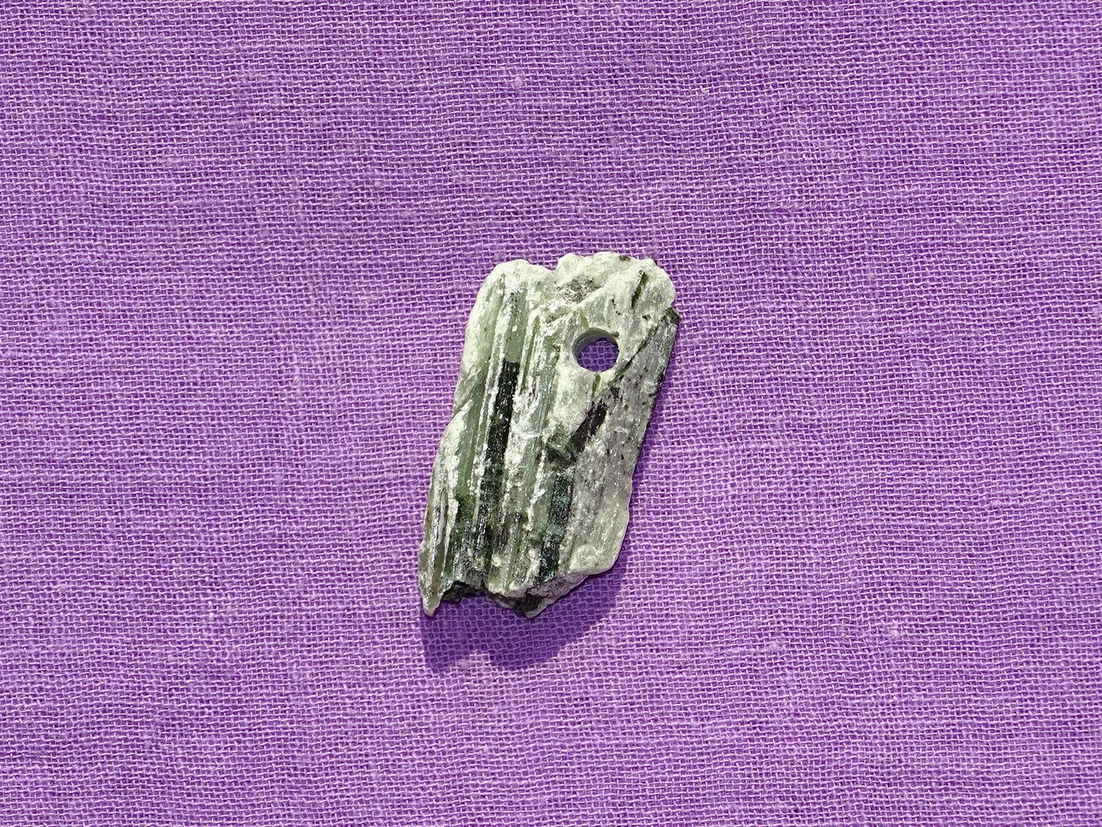 Aktinolith gebohrt Nr. 1