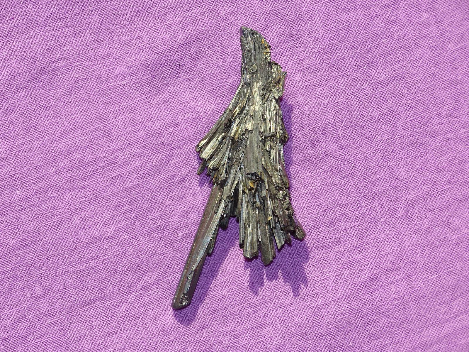 Antimonit Rohstein Nr. 4