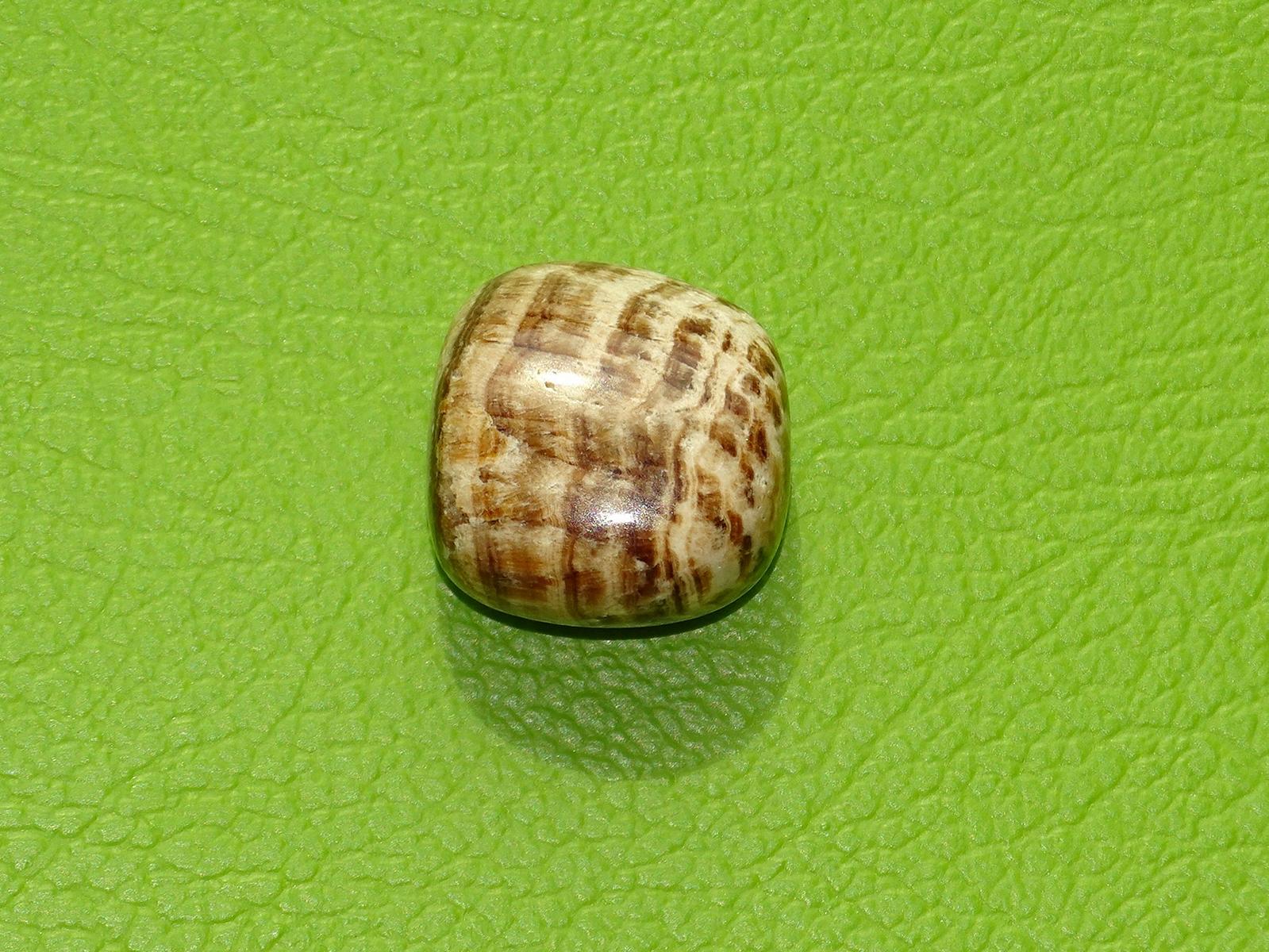 Aragonit gebohrt Nr. 2